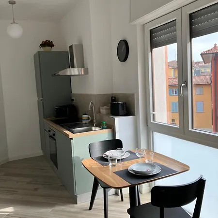 La Casa Di Anna - Tribunale 아파트